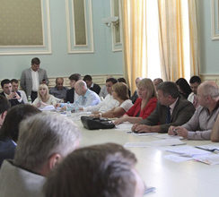 ПОСТІЙНІ КОМІСІЇ КИЇВРАДИ РОЗГЛЯНУЛИ ЗЕМЕЛЬНІ ПИТАННЯ...