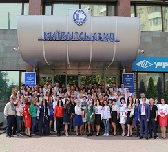 КИЇВМІСЬКБУД СВЯТКУЄ ДЕНЬ ВИШИВАНКИ