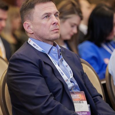 ОЛЕКСАНДР ІЛАРІОНОВ: ВІДБУДОВА УКРАЇНИ — ЦЕ СПІЛЬНА ВІДПОВІДАЛЬНІСТЬ І НОВІ СТАНДАРТИ