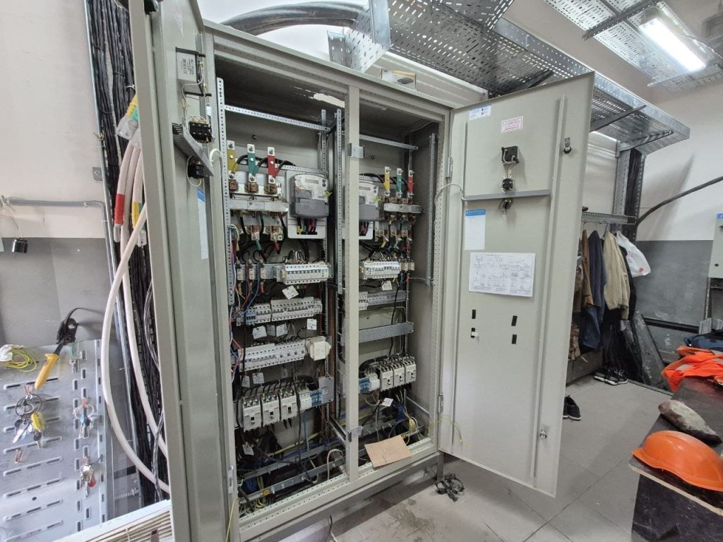 У ЖК ПОДОЛ ГРАД ТРИВАЮТЬ РОБОТИ З ОБЛАШТУВАННЯ ІНЖЕНЕРНИХ МЕРЕЖ ТА БЛАГОУСТРОЮ