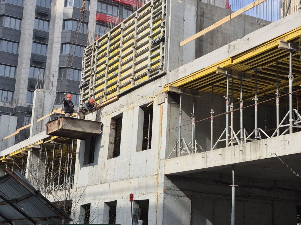 ЖК ГВАРДІЙСЬКИЙ: ХІД МОНОЛІТНИХ РОБІТ НА ВІДМІТЦІ +9,900