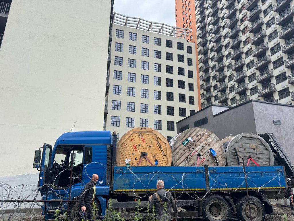 У ЖК TWIN HOUSE ПРОДОВЖУЮТЬСЯ РОБОТИ З ІНЖЕНЕРНОГО ОСНАЩЕННЯ