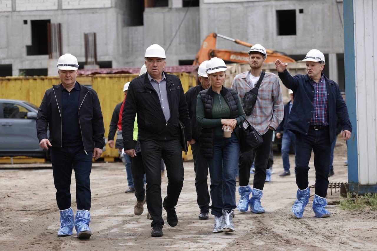 КИЇВМІСЬКБУД ВІДЗВІТУВАВ ПРО ПЕРШІ РЕЗУЛЬТАТИ РОБОТИ З ВІДНОВЛЕННЯ БУДІВНИЦТВА ОБ'ЄКТІВ
