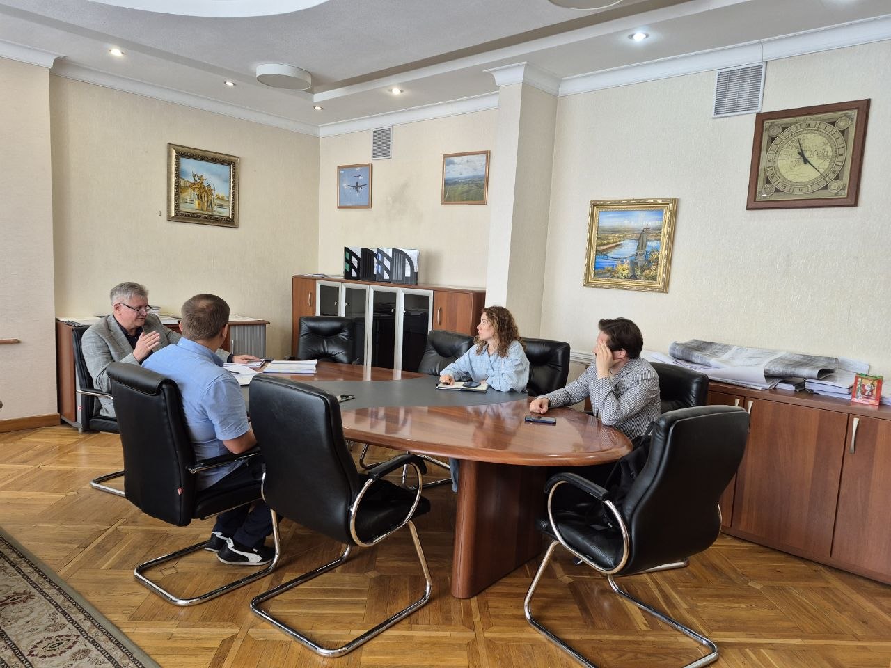 У КИЇВМІСЬКБУДІ ОБГОВОРИЛИ СТАН БУДІВНИЦТВА ЖК АБРИКОСОВИЙ