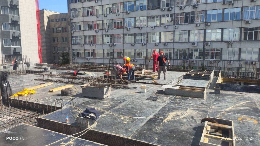 БУДІВЛЯ ПЕЧЕРСЬКОГО УПРАВЛІННЯ НАЦПОЛІЦІЇ НА ГВАРДІЙСЬКОМУ ДОСЯГЛА ПОЗНАЧКИ +16500