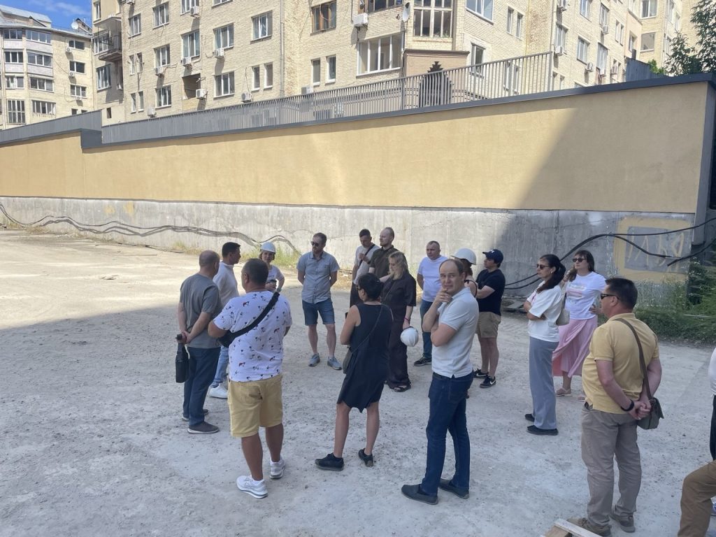 ІНВЕСТОРИ ЖК MIRAX ОЗНАЙОМИЛИСЬ ІЗ ПЕРЕБІГОМ РОБІТ НА ОБ’ЄКТІ