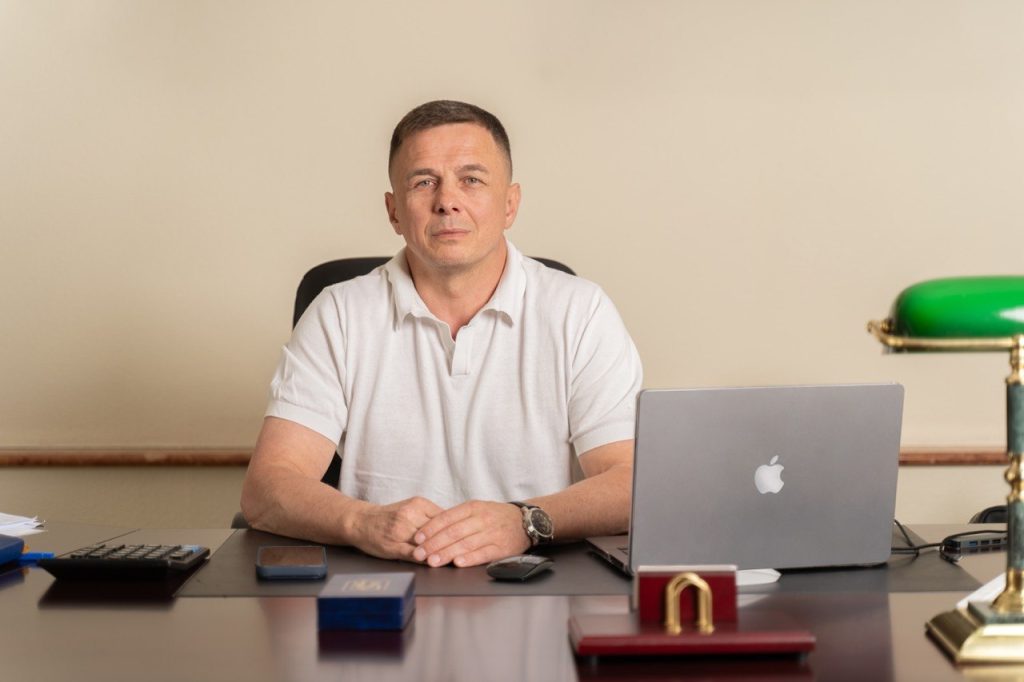 ОЛЕКСАНДР ІЛАРІОНОВ: ПЕРЕМАГАТИМУТЬ ТІ, ХТО СТАВИТИМЕ НА ПЕРШЕ МІСЦЕ ЗОБОВ'ЯЗАННЯ ПЕРЕД ЛЮДЬМИ, - BUILD PORTAL